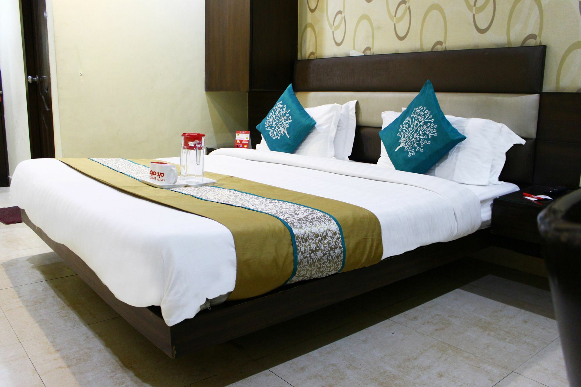 Crown Royale Hotel Dehradun Exterior photo