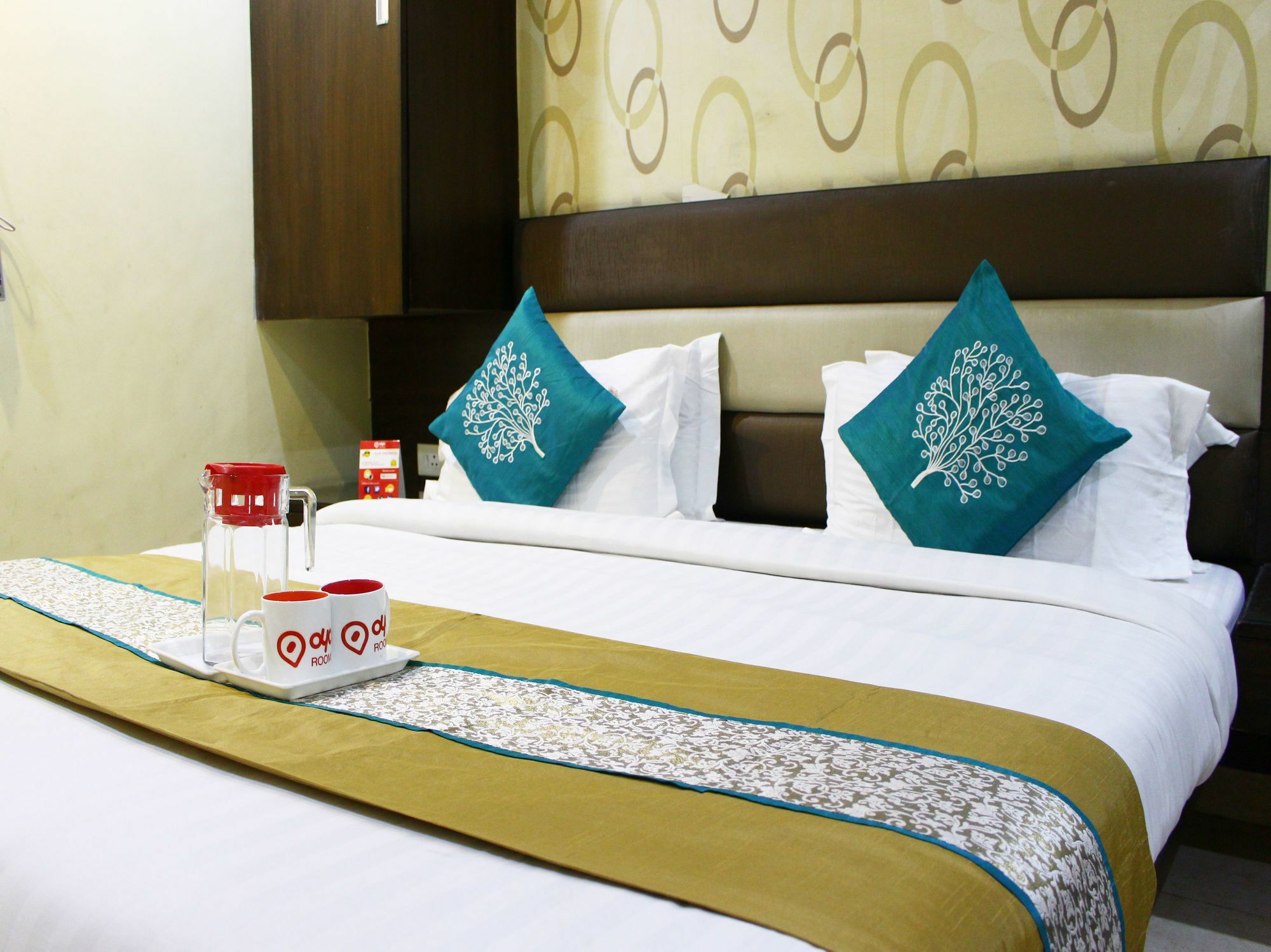 Crown Royale Hotel Dehradun Exterior photo